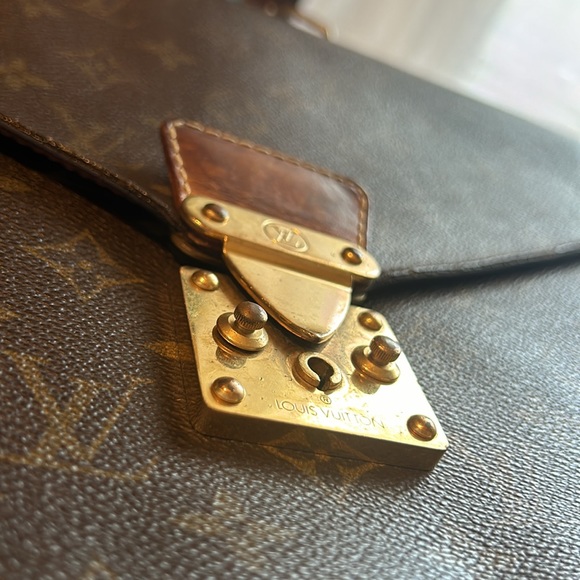 Louis Vuitton Monogram Briefcase - Picture 3 of 8